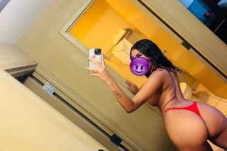 💋BIG BOOTY CUTIE💋FETISHES💋READ... - Image 1