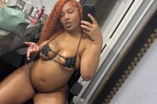 👯♀🫦YOUNG SEXYY and FUN🍒 availiable for CARFUN & OUTCALLS 🚙 let me MILK🍦 you before you clock in 💦💗 - Image 3