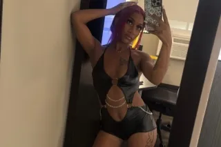 5'2 Petite Freak💦Hazeleyed🤎Ger... - Image 2