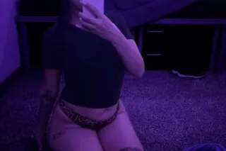 cumming Coming to town 🤠 - Image 4