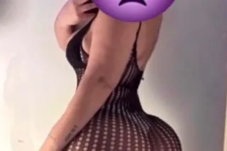Hi daddy, I'm Isabella, a 22-year-old woman I'm new giving my service, I love to fuck and make my clients happy write me daddy that I'm hot🔥🔥🔥🔥 - Image 2
