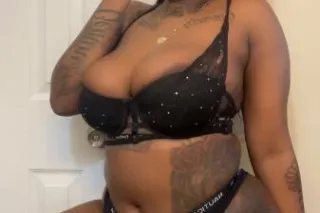 🥶 Available Now❤2 girls specia... - Image 3