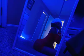 only freak in da streets #moneymakeRedwet💯🤏🏽🥰🥰🥰 - Image 2