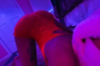 only freak in da streets #moneymakeRedwet💯🤏🏽🥰🥰🥰 - Image 3