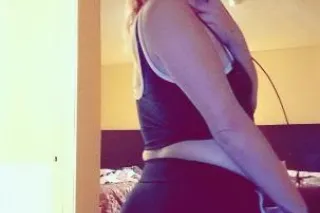 5ft 115lbs 26yrs old ready to ... - Image 4