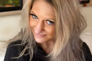 Buffalo Barbie wants to spoil you ;) - Image 3