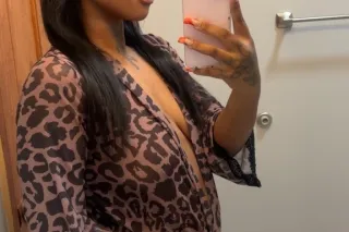 young tight pussy - Image 4