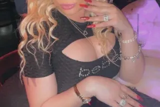 Sizzling Hot🔥 hot Italian bombshell !💦💋 💞 Welcome Me Back guys! - Image 7