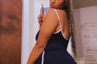 Soft caramel skin long curly hair, sexy vixen,MILF ready to please you - Image 6