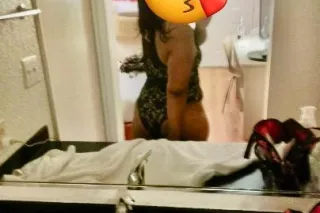 I'M EXTREMELY HOT AND F****** HORNY SPECIAL RATES - Image 2