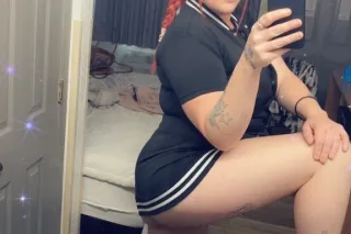 .🤤Thick Redhead Trouble – 😘Your Favorite Bad Habit 🔥 - Image 2