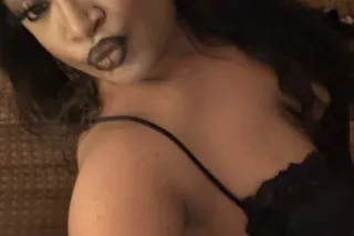 Curvy Ebony Chanel😍😍 - 22 - Image 1