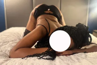 TALL SEXY GLASS OF WATA 🌊🌊100$ cardates available NOW‼ - Image 4