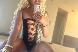 OUTCALLS ONLY 💕 - 22 - Image 4