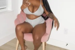 🩷💦 DREAMY BIG TITTY EBONY 🍒💋 - Image 1