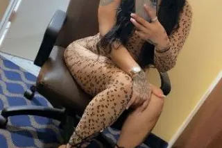 ITS THE REAL BADDIE BAD GIRL -... - Image 1