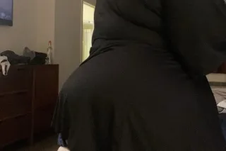 young bbw natrual ass newark !! - Image 1