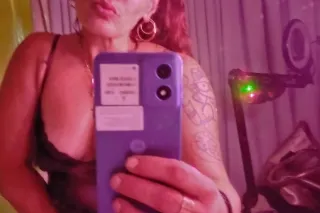 sexy cuban in town - Image 5