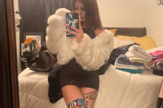 Pretty✨ Petite🥰 - 23 - Image 1