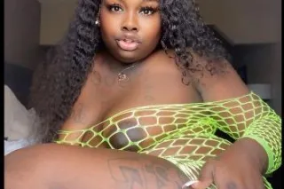 YES IM TRANS MAKE ME CUM 💦 WET... - Image 1