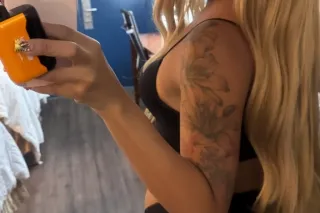 2 girl in dwtn phx 😘👀 - 19 - Image 1