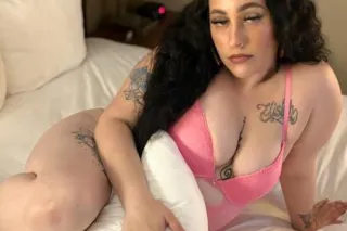 In Town For One Night Only 💋 5... - Image 1