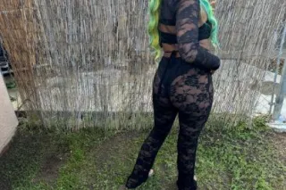 pretty petite freak :) avaible... - Image 4