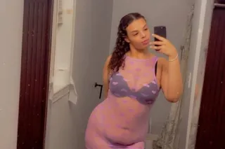 ❤ Hey love 💋💚Curvyy Ass And Cl... - Image 2