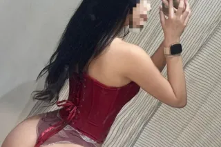 latina hermosa chica 👯 con buen cuerpo de mueca - Image 3