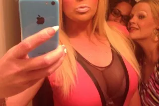 H0T bL0nDe PARTYGIRLS!!!!! bL0... - Image 2
