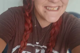 milf looking for a momma - 31 - Image 3