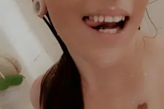 juicy 🍑 white girl - 36 - Image 4