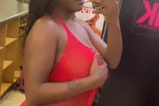 ask about the other girl 🤭😍 lets party 😜✅ - Image 5