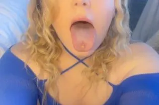CUM SEE ME🥰💕 - Image 1