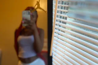 LATE NIGHT SPECIALS👅💦YOUR FAVORITE YOUNG FUNSIZE PETITE TREAT💦🍭 - Image 9