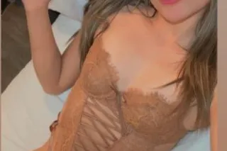 una chica sexy y lista para co... - Image 1