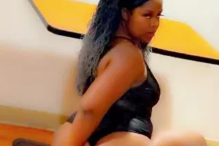 COLD DAY SPECAL 🩷💜Incall/Outcall available 💰💰2 Girls special Come get a sweet treat🍬🍭Fat Ass🍑Big titties🍒 txt me - Image 6