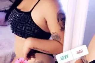 Petite Latina exotica - 26 - Image 1