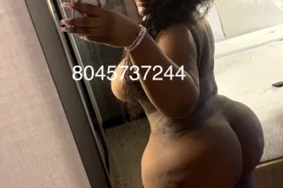 BIG BOOTY HEAVEN🍑🦋ASS SUPER SOFT AND FAT🤤FOLLOW ME ON TWITTER @bigbootyjudyy_1💜 - Image 2