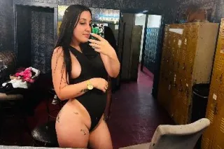 hola me llamo maria 🥰 disponible amor - Image 1