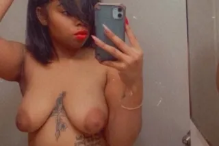 100%Real💦Greek Freak)💦All hole... - Image 1