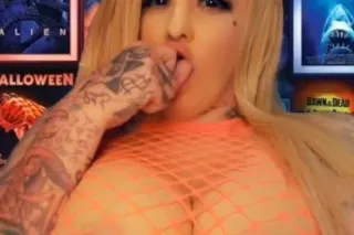 💙 IF U WANNA SEE ME ➡ MESSAGE ME ON MY 💦𝙊𝙉𝙇𝙔𝙁𝘼𝙉𝙎💦 AND I WILL MESSAGE YOU BACK ⬇ 𝙄𝙉𝙎𝙏𝘼𝙉𝙏𝙇𝙔 PRESS DOWN ON MY ONLYFANS LINK BELOW AND PRESS OPEN 👇 https://onlyfans.com/wettitaliansophia - Image 9