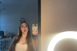 Ready to be spoiled 💋 - Image 1