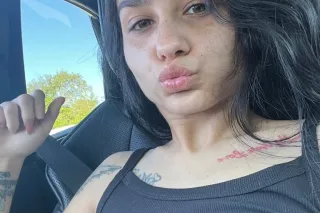 Party witn A 🤩😫 Young Hotie 💃 ... - Image 4