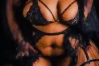 💋 curvaceous ebony bbw sunday fun day - Image 1