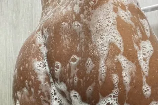 Cum Catch This Rainy Day Vibe ... - Image 1