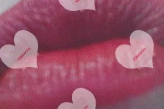 Soft Pink Lips SS BBW VA - Image 6