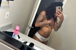 your favorite little secret💖🥰 - Image 5
