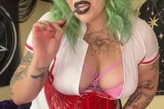 BDSM - 6 FT 2 DOMINATRIX - Image 6