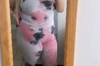 EXOTIC AND NASTY😍💦 HERE TO GIV... - Image 1